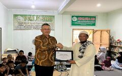 Salurkan Donasi Laptop Demi Dukung Akses Pendidikan Digital yang Layak untuk Anak Panti Asuhan